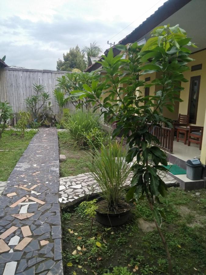 Family Bungalow ギリ島 エクステリア 写真