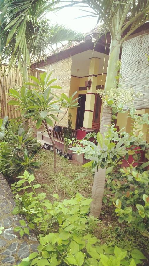 Family Bungalow ギリ島 エクステリア 写真