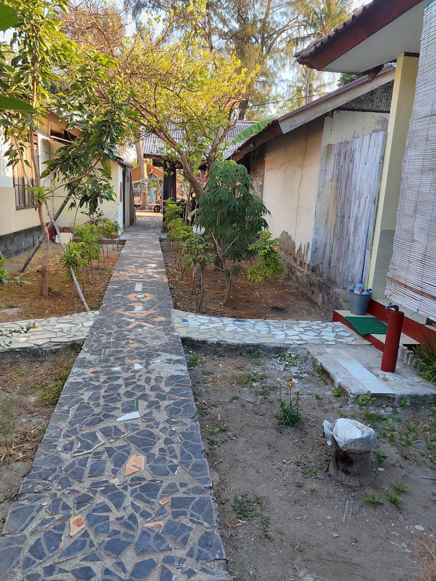 Family Bungalow ギリ島 エクステリア 写真